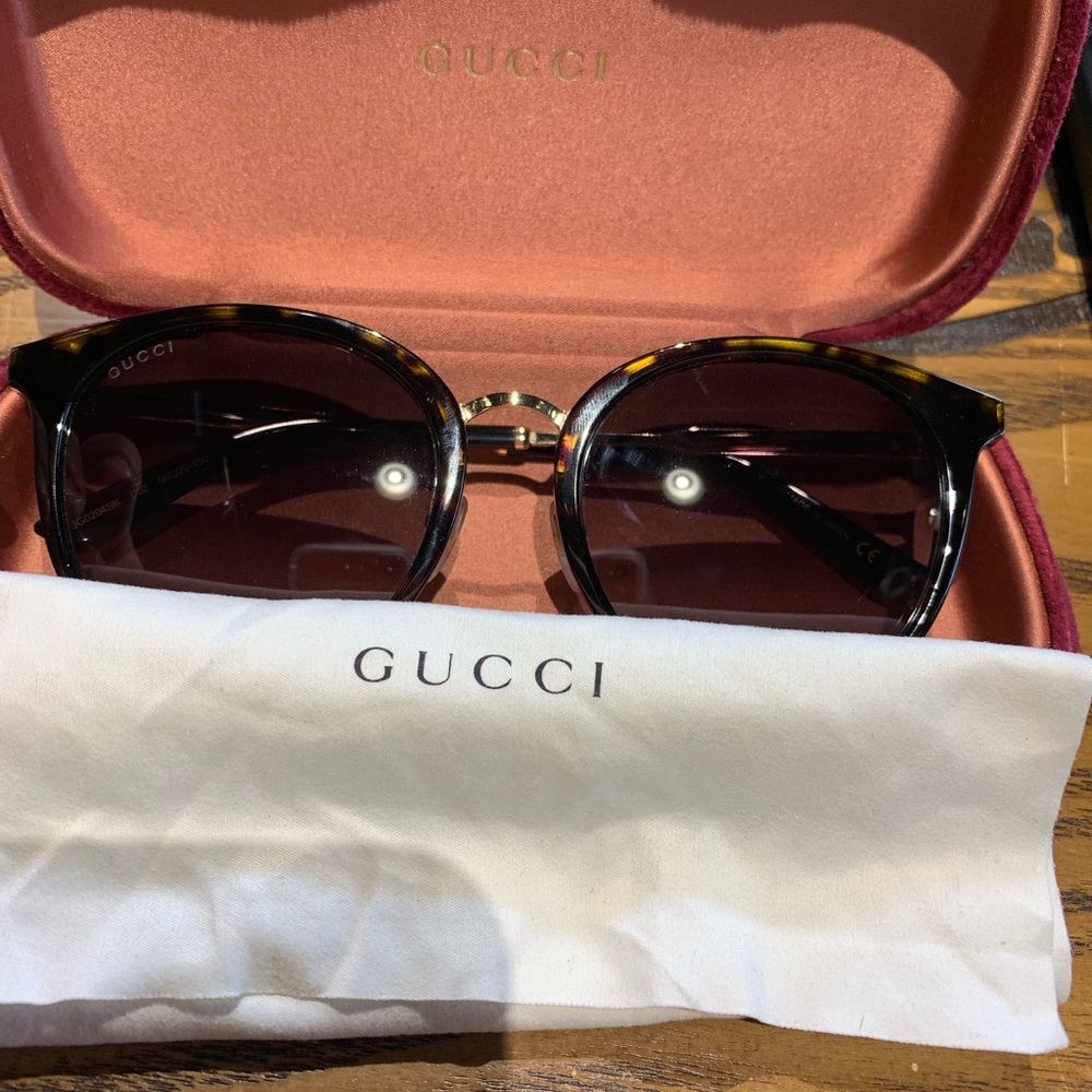 Gucci Sunglasses - Picture 1 of 5